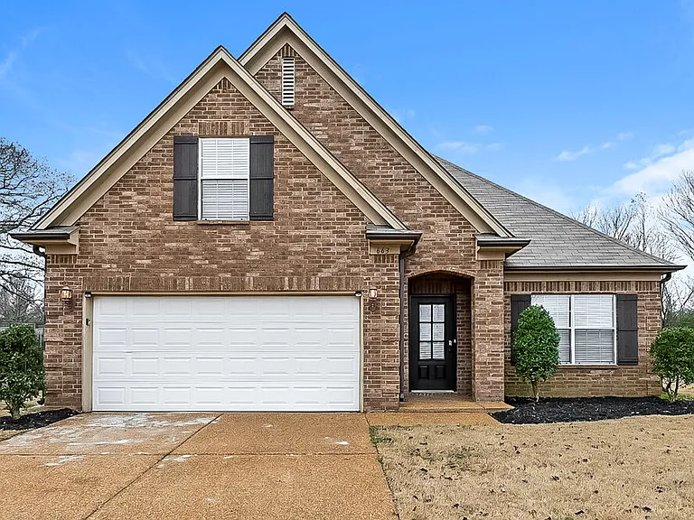 663 Buttermilk Dr — Photo 1