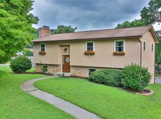 7125 Hurst Ln, Knoxville, TN 37918
