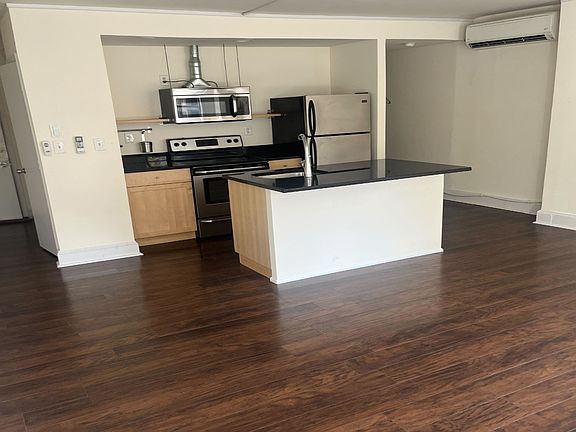 2nd image of 319 S 16th St #3F