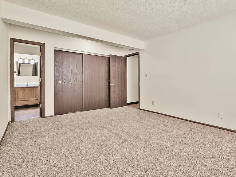 2 Bedroom