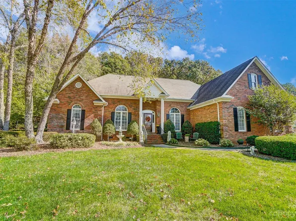 8018 Weddington Downs Dr, Matthews, NC 28104