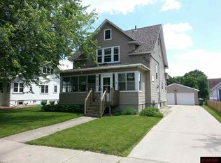 804 3rd Ave SE, Waseca, MN 56093