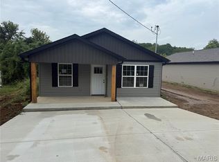 1436 N Spanish St, Cape Girardeau, MO 63701