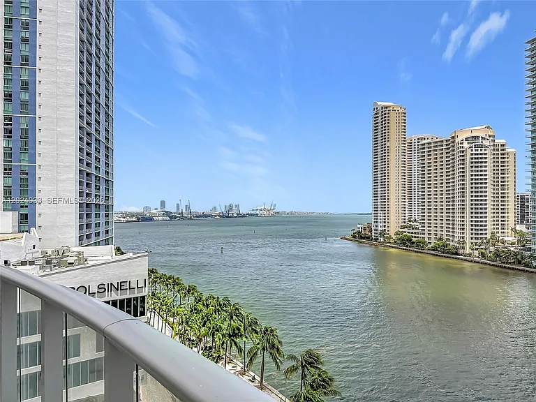 300 S Biscayne Blvd #L-1016 — Photo 17