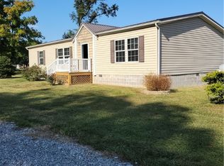 3800 Ingraham Ln, Ingraham, IL 62434