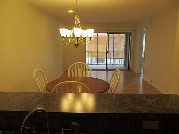 4th image of 3082 Plaza Terrace Dr #14