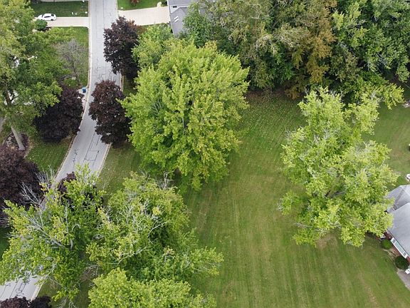 5th image of 1 Turfside Cir