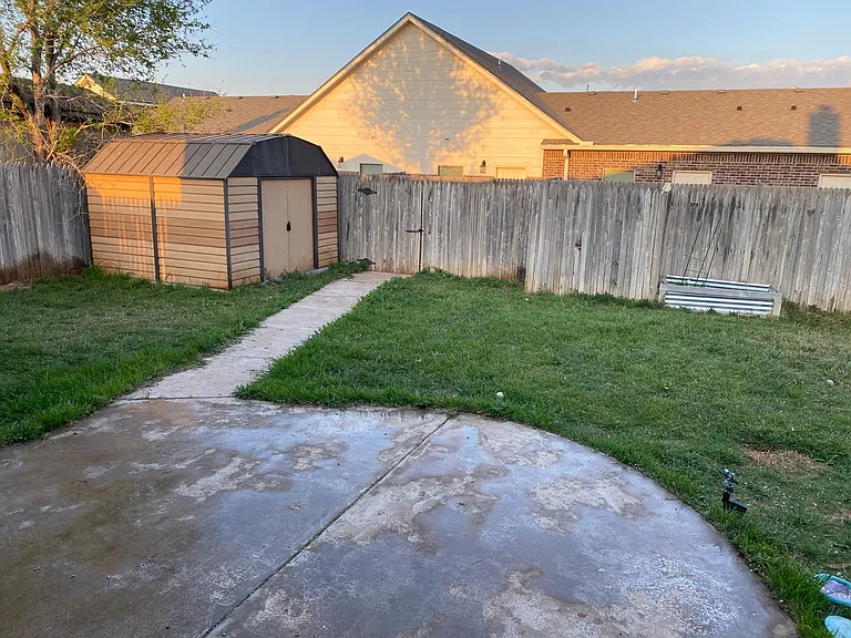 8005 Red Springs Ave — Photo 12