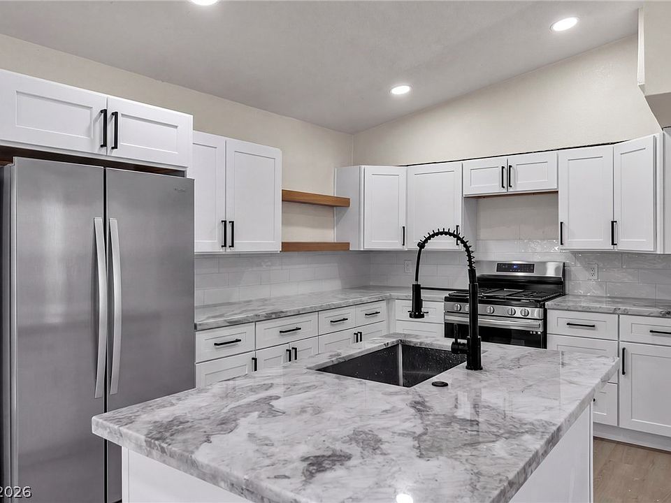 1st image of 428 N 23rd St