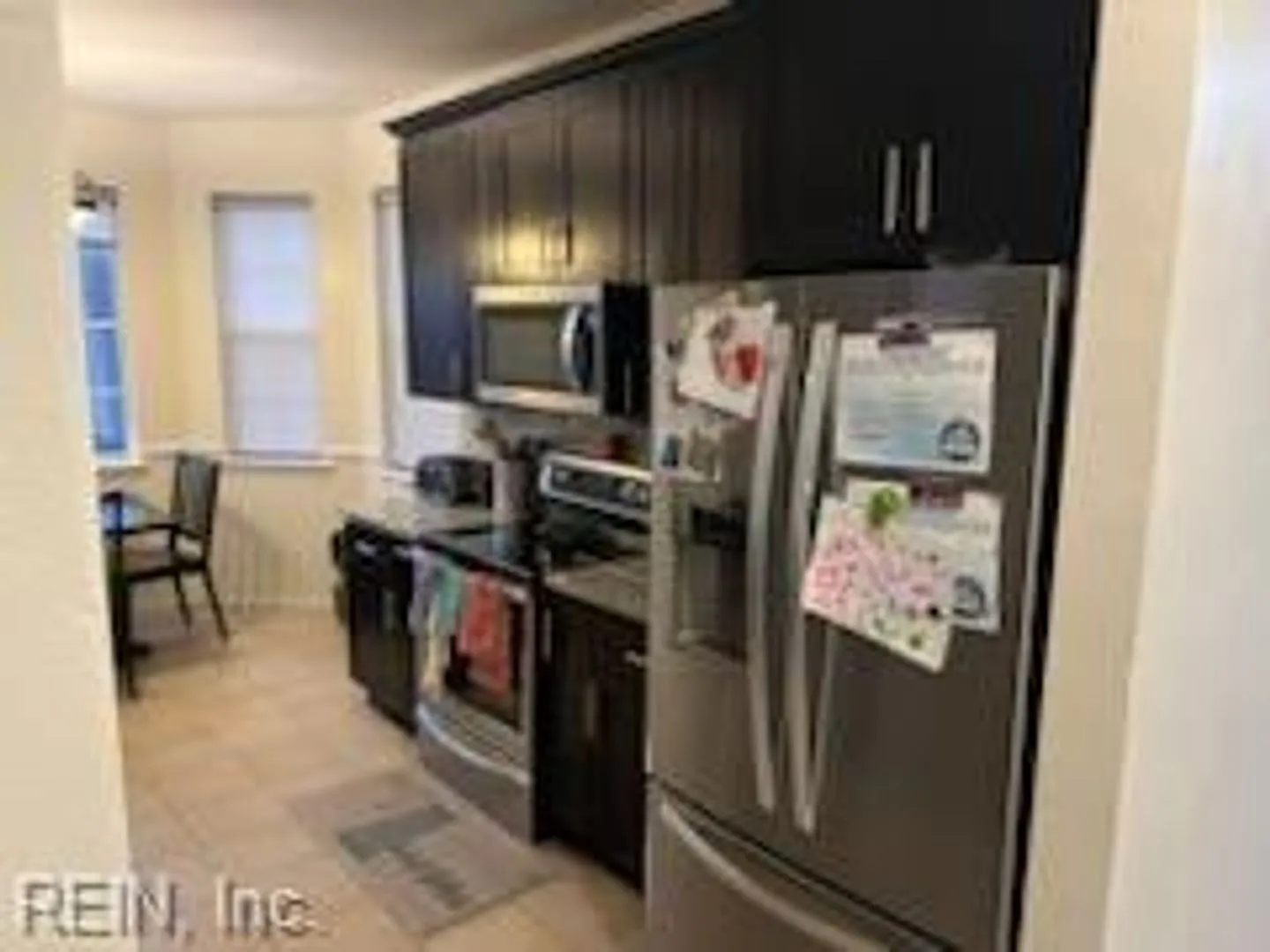 4 bed, 2.5 bath, 2312 sqft, $2,850 — Photo 3