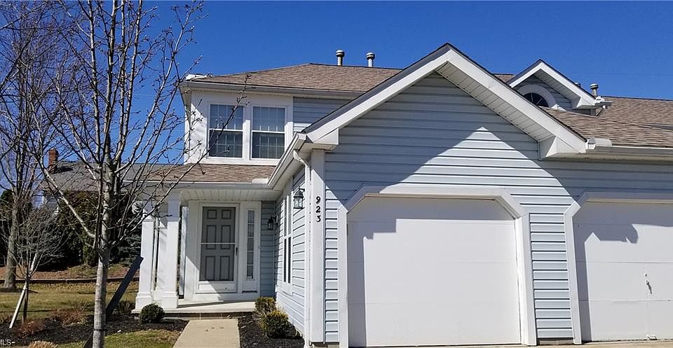 1st image of 923 Sturbridge Dr