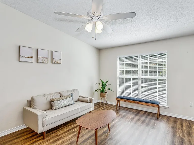 7101 Joy St #H7 — Photo 10