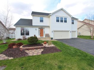 26120 W Ravine Woods Dr, Channahon, IL 60410