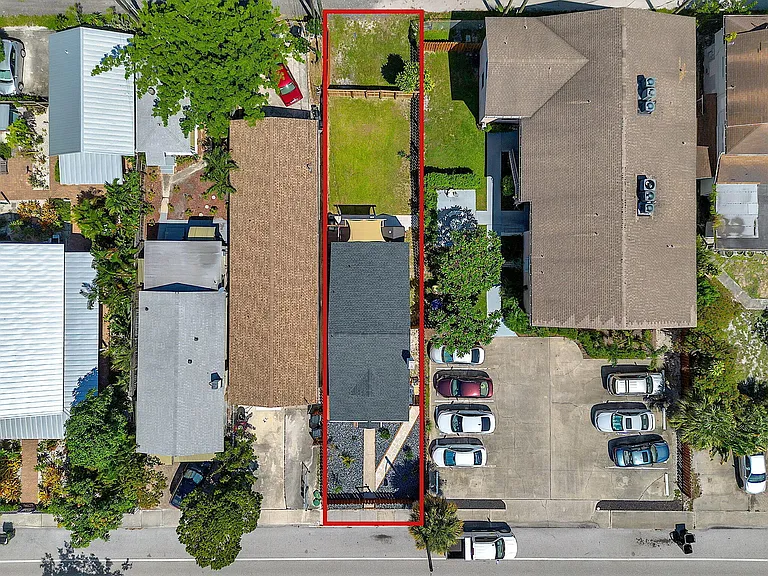 118 S J St — Photo 26