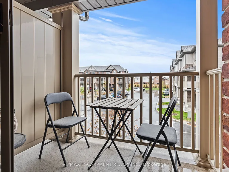 19 Picardy Dr #4 — Photo 17