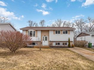 100 Greendale Ct, Halifax, NS B3T 1J6