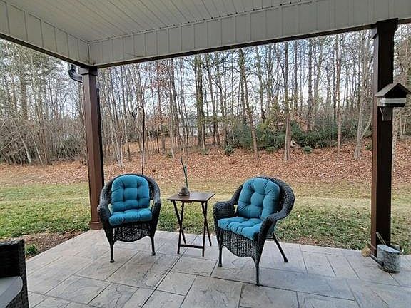 4th image of 2065 Cynthia Dr