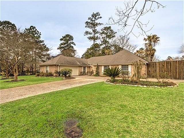 1st image of 607 Crown Colony Dr