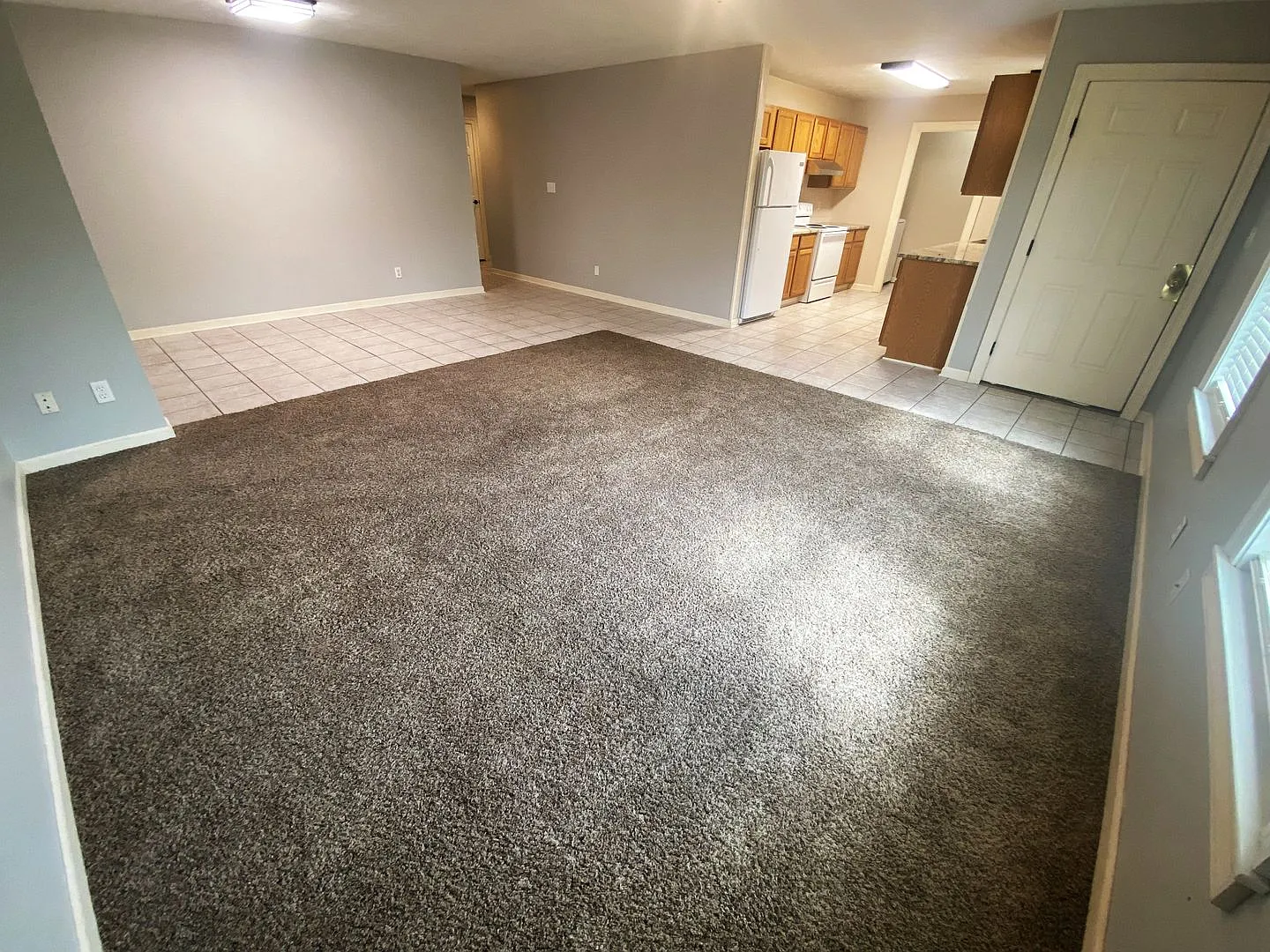 3-Bedroom Duplex Near McNeese State University — Photo 4