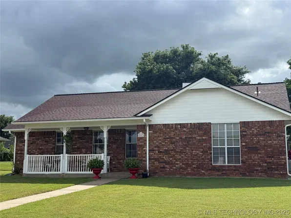 4001 Chaucer St, Muskogee, OK 74403