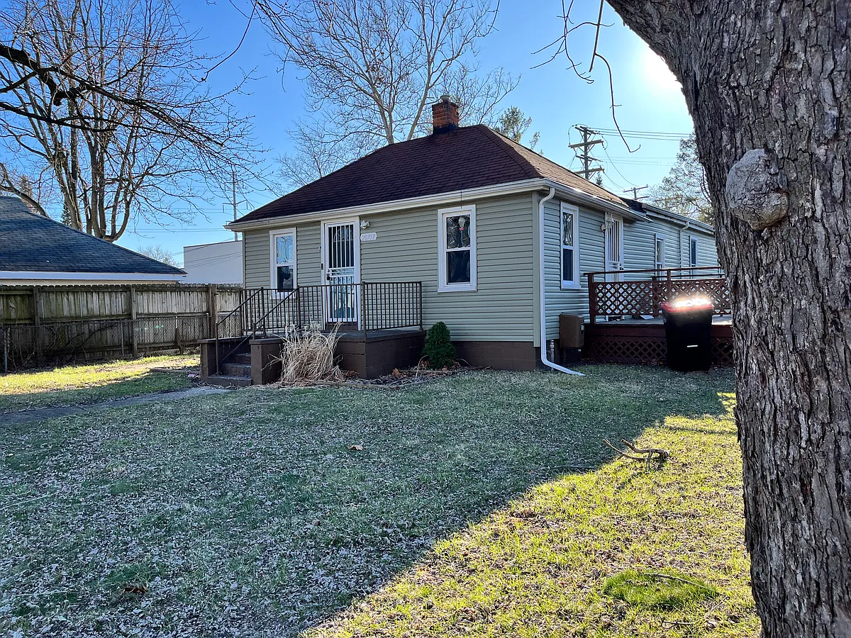 Building Photo - 20757 Negaunee St