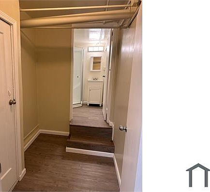 2nd image of 643 Minna St #B