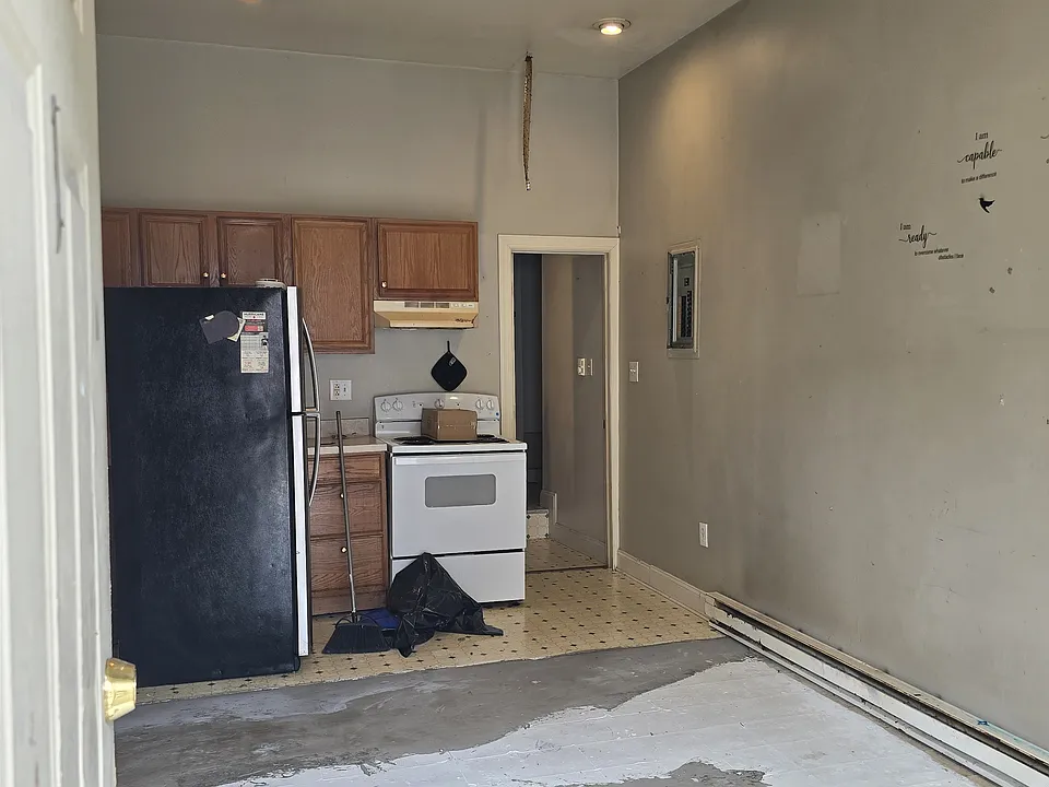 138 S 3rd St #2