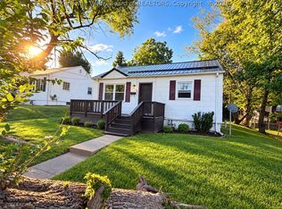 2913 Pence St S, Charleston, WV 25303