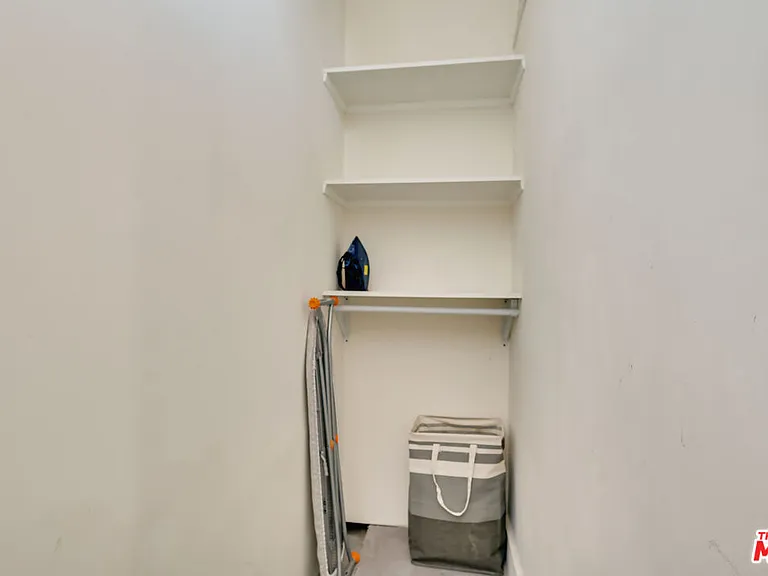 8761 Dorrington Ave #B — Photo 10
