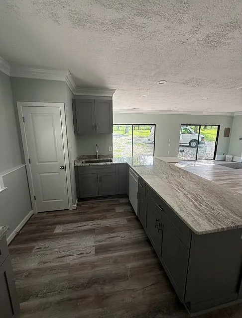 2 bed, 1800 sqft, $1,800 — Photo 1