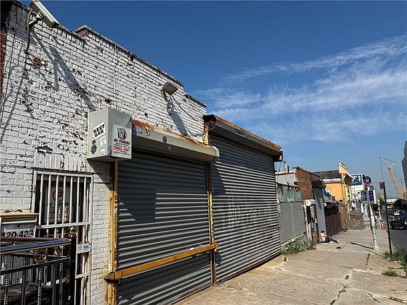4th image of 420 39th St