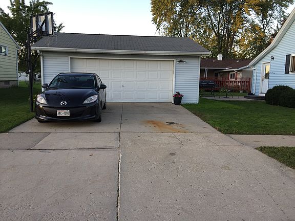 3rd image of 120 McKinley St