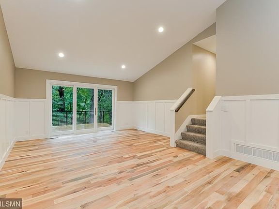 3rd image of 9602 Jewel Ln