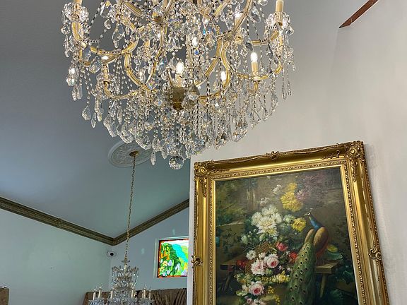 Luxury chandelier in the main living room