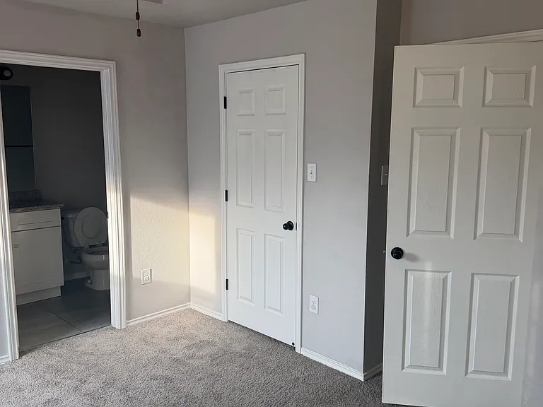 4122 Swans Lndg #401 — Photo 29