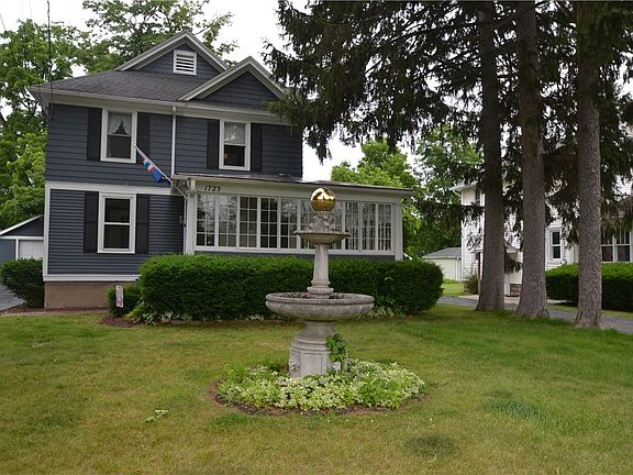 3rd image of 1723 Division St