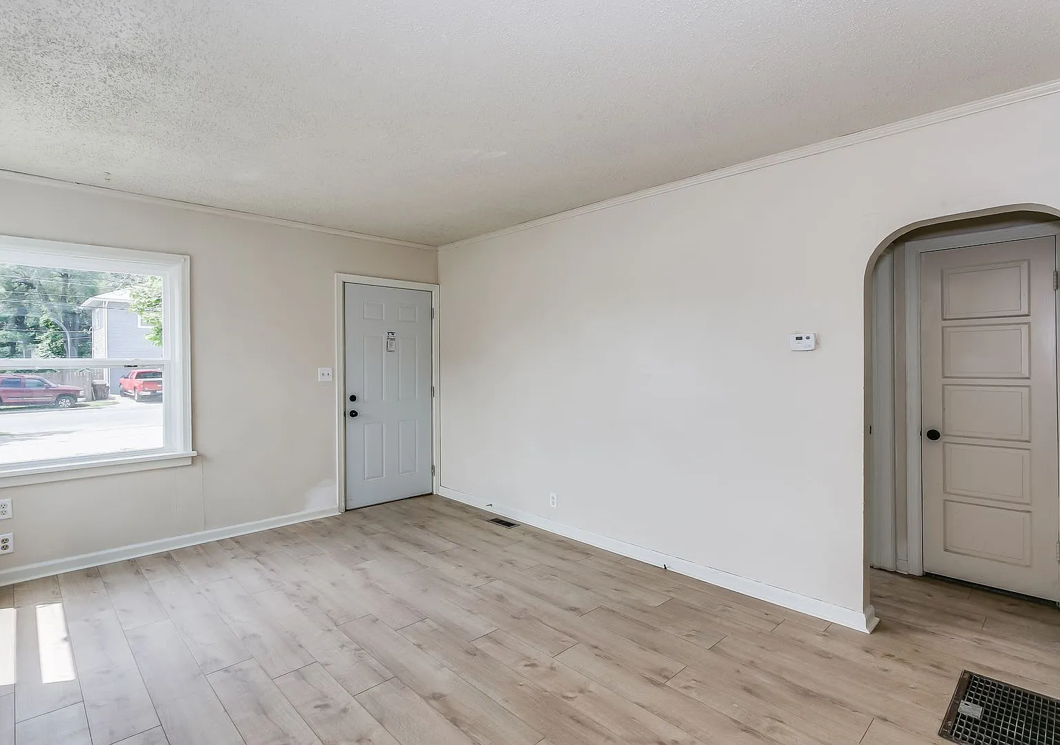 1809 N Market St — Photo 2