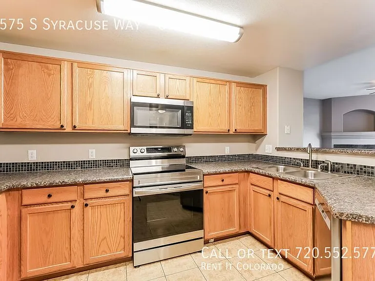 2575 S Syracuse Way #G105 — Photo 2