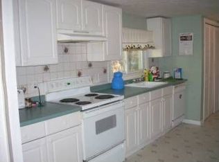 27 Wilson Rd, Tewksbury, MA 01876