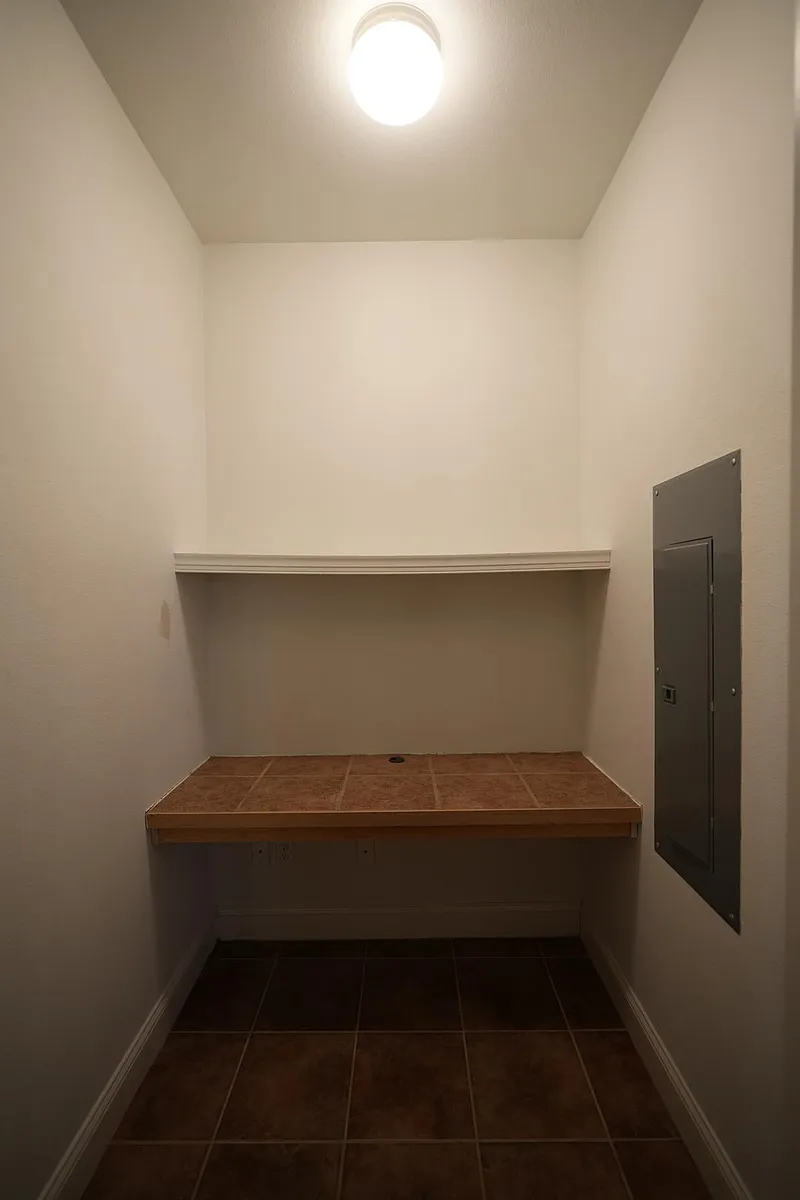 Study room/Pantry/Closet - 809 Summer Breeze Dr #305
