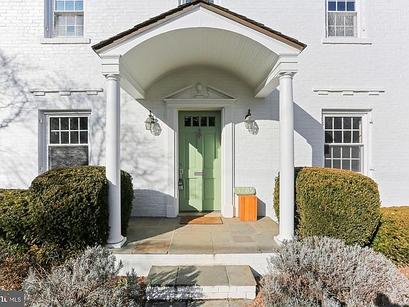 2nd image of 5705 Maiden Ln