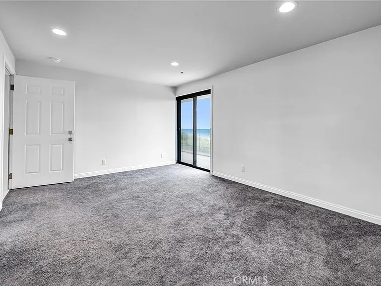 1360 Baja St #A — Photo 12
