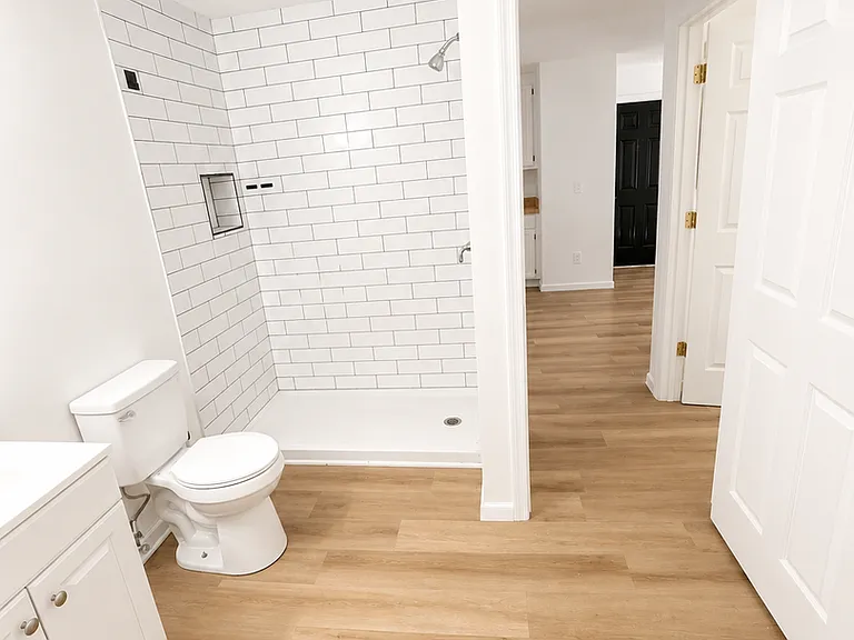121 Belmont St — Photo 3