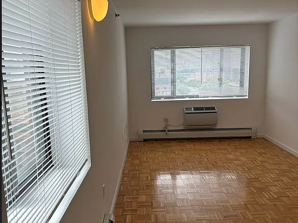 1st image of 21-10 31st Ave #9