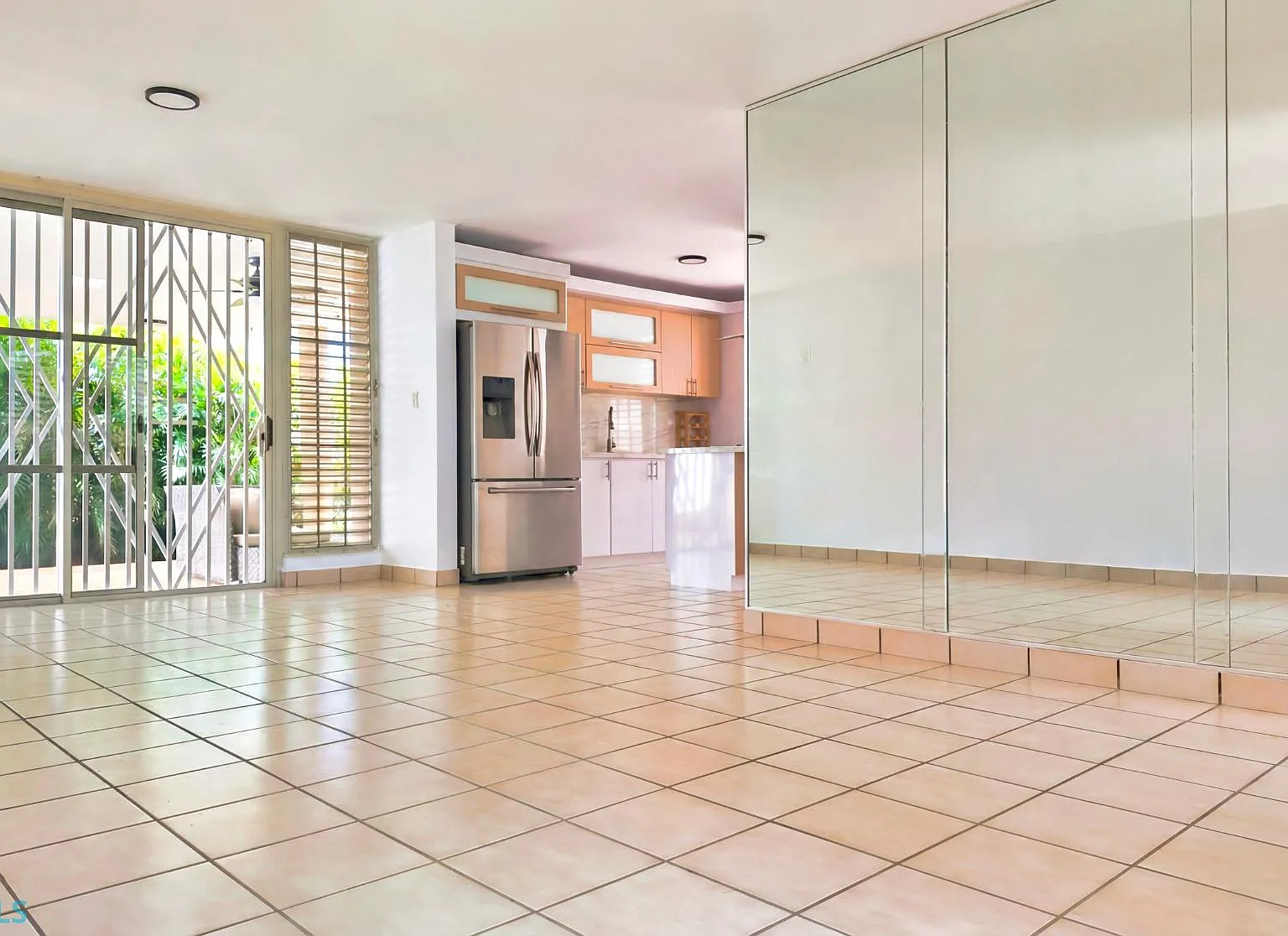 4 bed, 3.5 bath, 1660 sqft, $2,800 — Photo 3