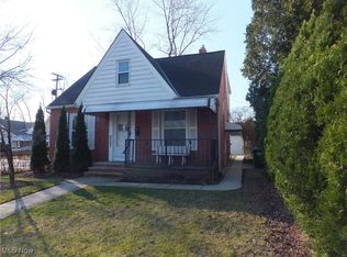 13416 Grannis Rd, Garfield Heights, OH 44125