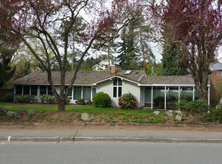 9977 NE 14th St, Bellevue, WA 98004