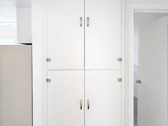 2nd image of 10 4th St Floor 2