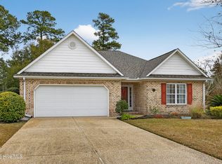 202 Harvester Ct, Winnabow, NC 28479