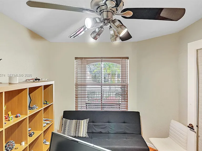 3711 Falcon Ridge Cir — Photo 30